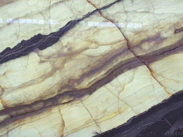White onyx